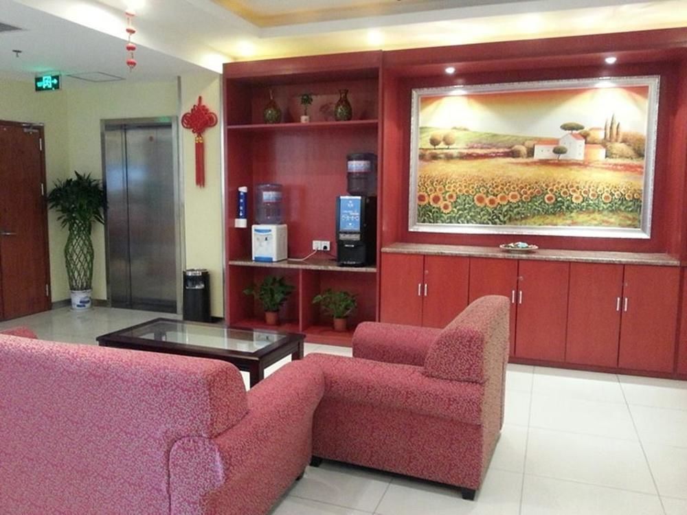 Hanting Express Shanghai Pudong Airport Kültér fotó